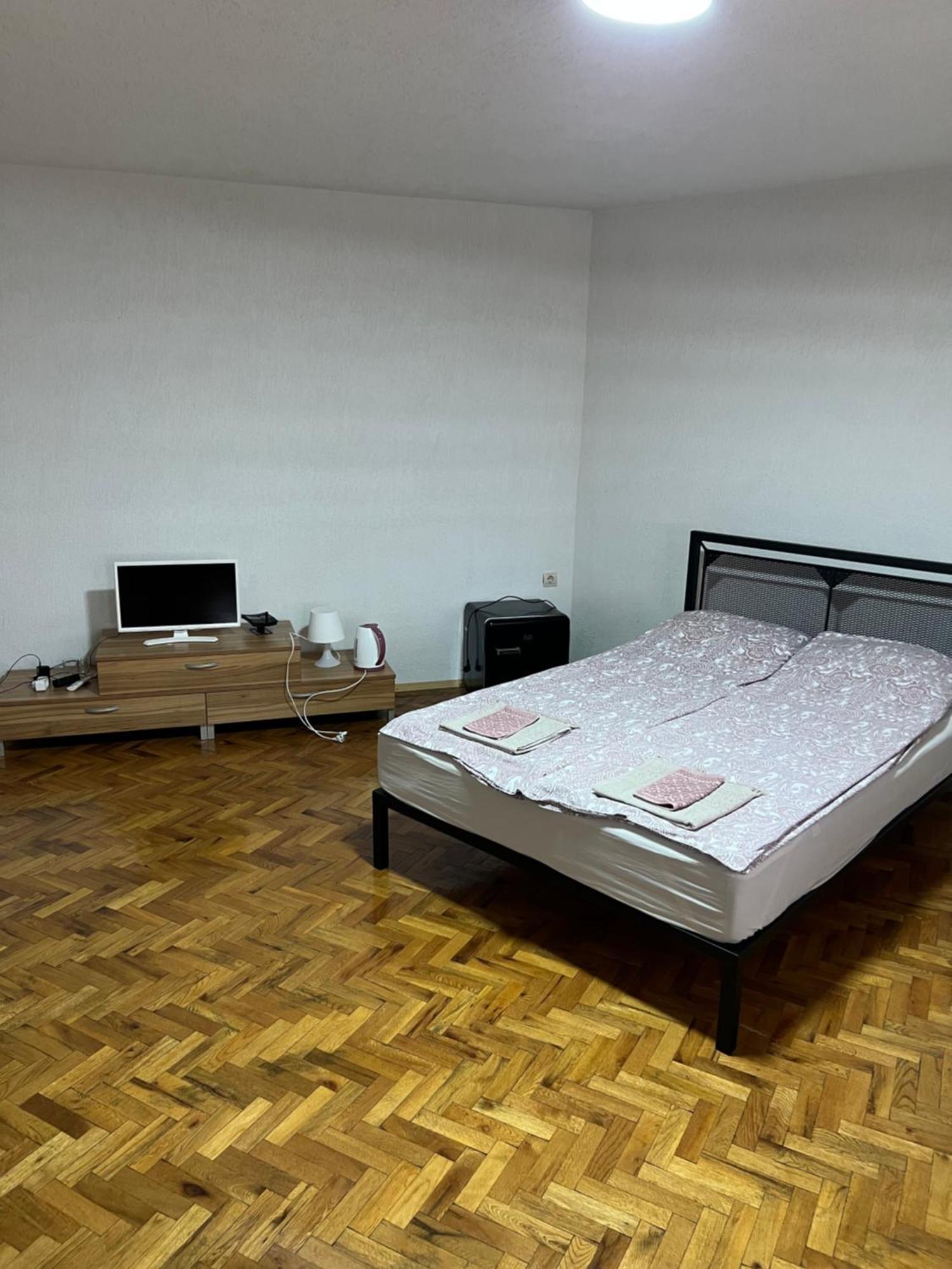 White Guest House 2 Karlovo Exteriér fotografie
